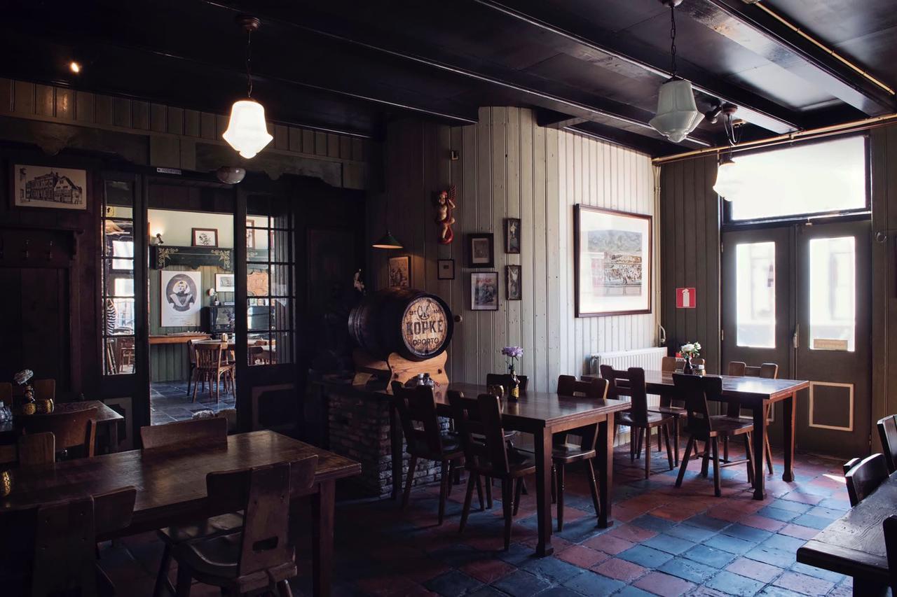 Cafe Restaurant Hotel De Mug Middelburg Luaran gambar
